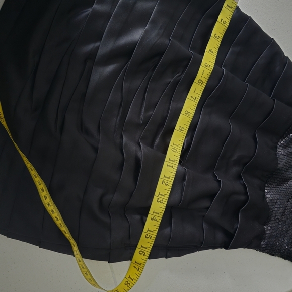 Express black dress with sequin details size 2 - Picture 9 of 10